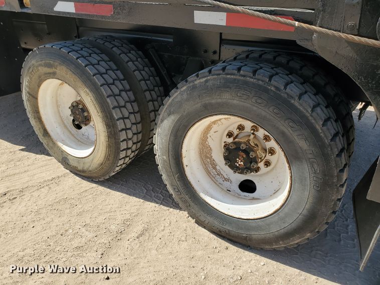 image for item DD0291 2001 Kenworth T800B  winch truck