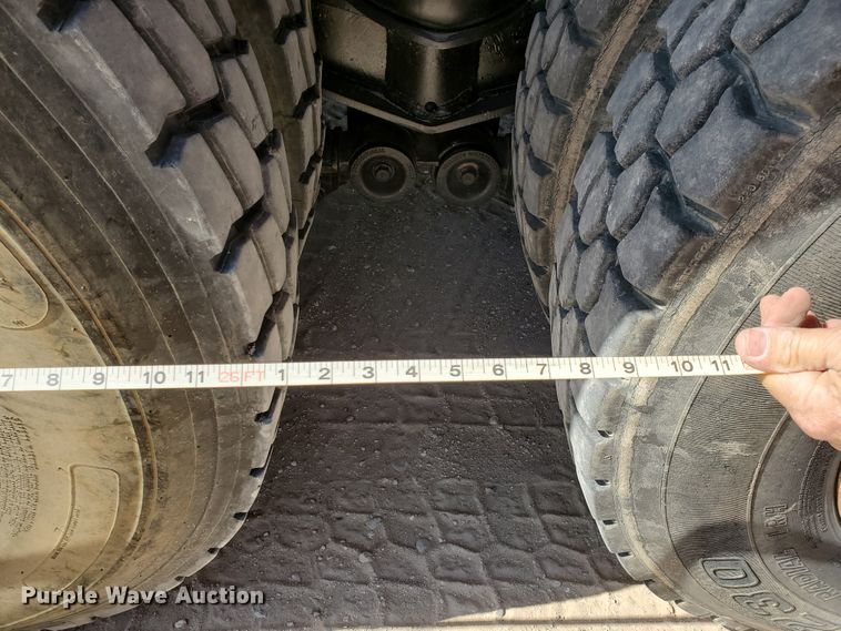 image for item DD0291 2001 Kenworth T800B  winch truck