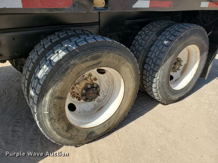 image for item DD0291 2001 Kenworth T800B  winch truck