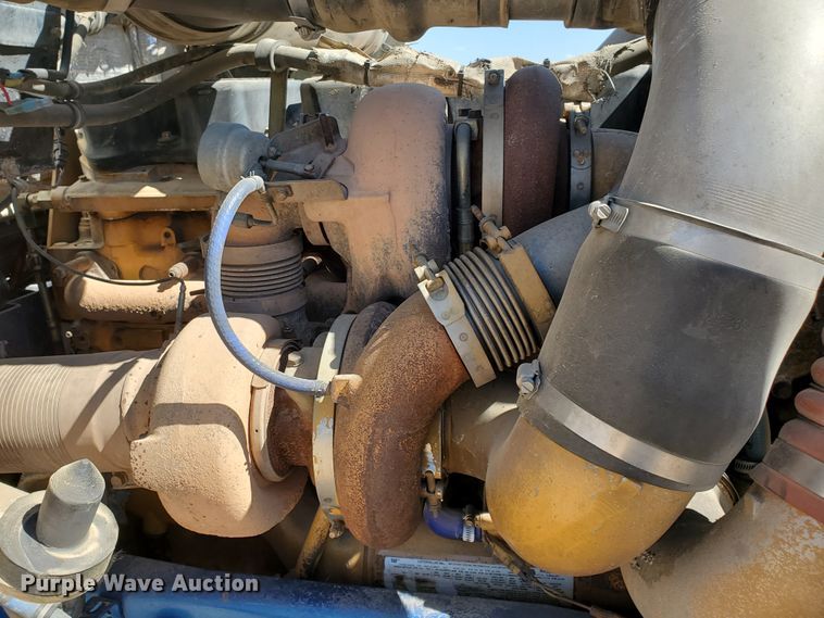 image for item DD0292 2007 Kenworth W900  semi truck