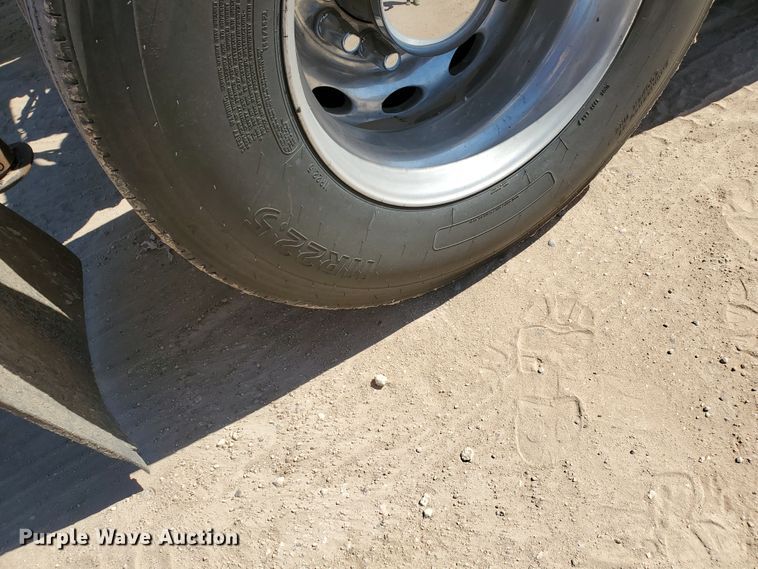 image for item DD0292 2007 Kenworth W900  semi truck