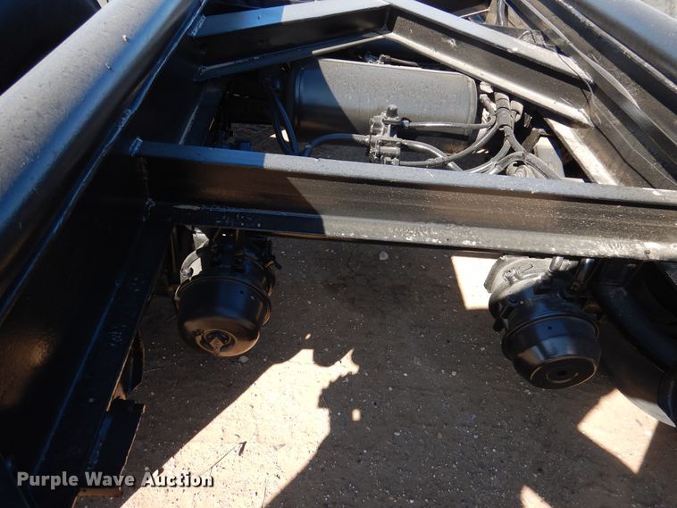 image for item EL9237 1984 Dakota chassis trailer