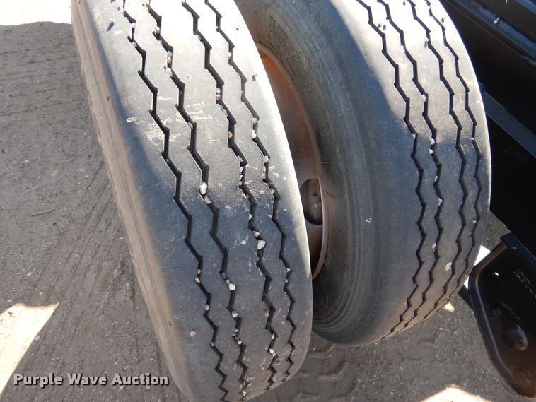 image for item EL9237 1984 Dakota chassis trailer