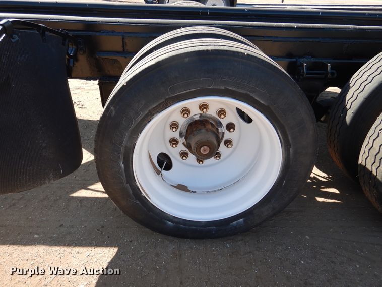 image for item EL9237 1984 Dakota chassis trailer