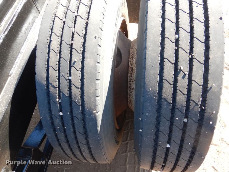 image for item EL9237 1984 Dakota chassis trailer