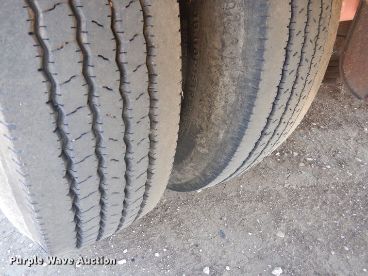 image for item EL9240 1979 Vulcan drop deck trailer