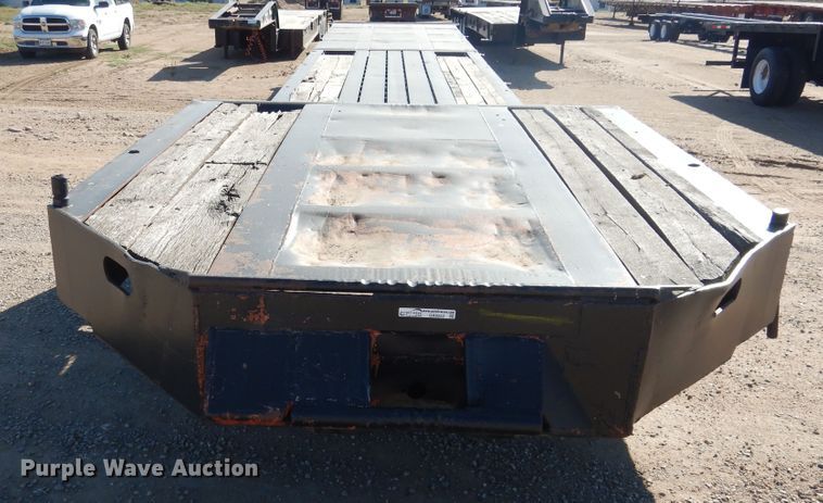 image for item GR9252 1981 Nuttall drop deck oilfield trailer