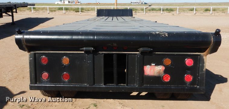 image for item GR9252 1981 Nuttall drop deck oilfield trailer