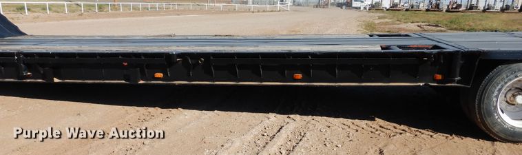 image for item GR9252 1981 Nuttall drop deck oilfield trailer