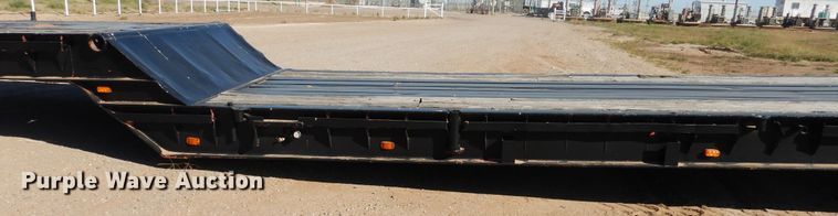 image for item GR9252 1981 Nuttall drop deck oilfield trailer
