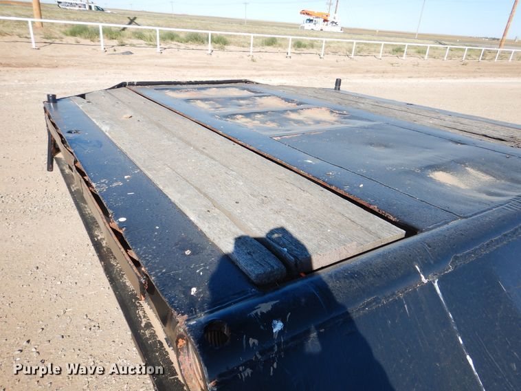 image for item GR9252 1981 Nuttall drop deck oilfield trailer