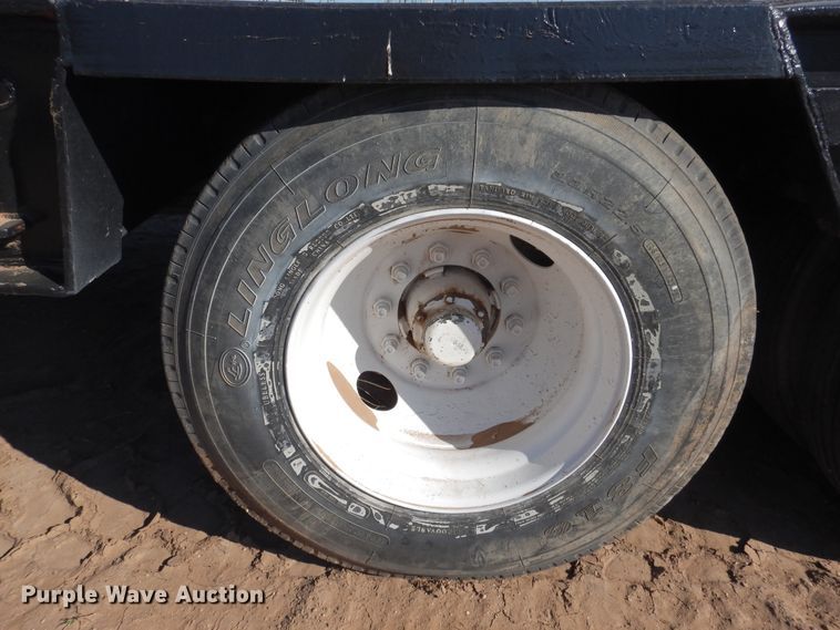 image for item GR9252 1981 Nuttall drop deck oilfield trailer