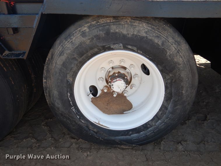 image for item GR9252 1981 Nuttall drop deck oilfield trailer