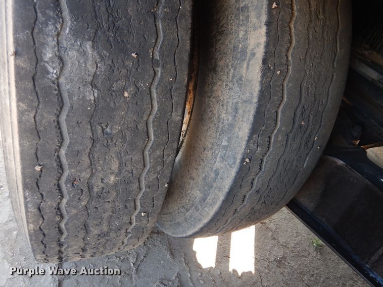 image for item GR9252 1981 Nuttall drop deck oilfield trailer