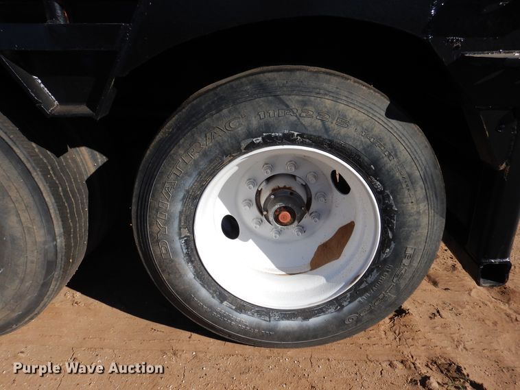 image for item GR9252 1981 Nuttall drop deck oilfield trailer