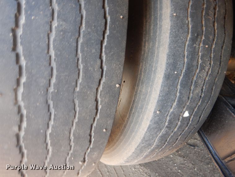 image for item GR9252 1981 Nuttall drop deck oilfield trailer