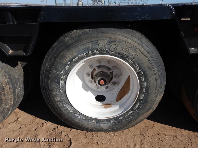 image for item GR9252 1981 Nuttall drop deck oilfield trailer