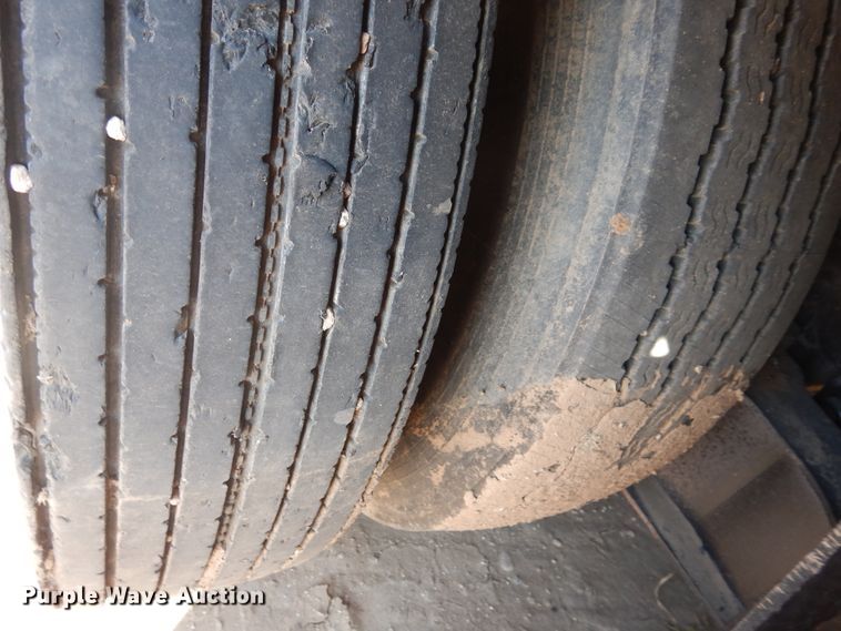 image for item GR9252 1981 Nuttall drop deck oilfield trailer