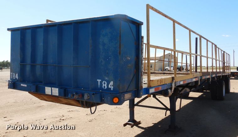 image for item GR9254 2001 Utility Trailer flatbed trailer