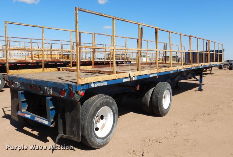 image for item GR9254 2001 Utility Trailer flatbed trailer