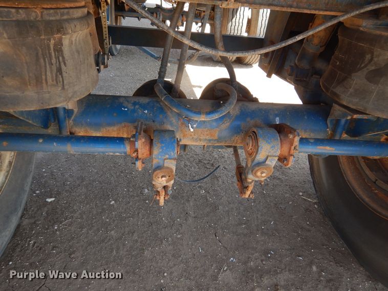 image for item GR9254 2001 Utility Trailer flatbed trailer