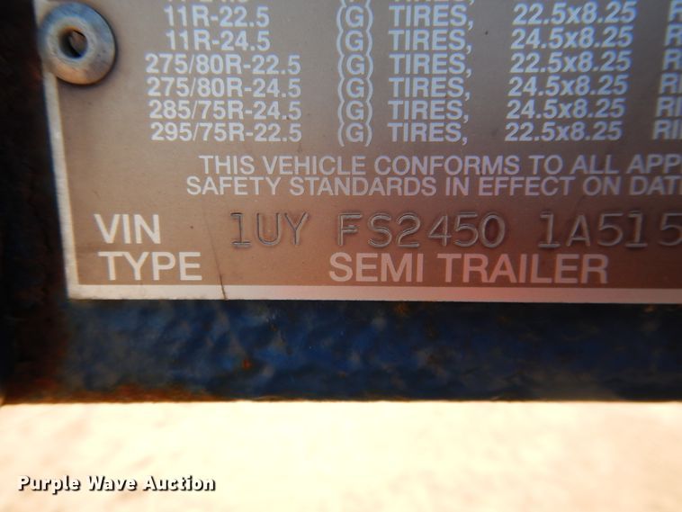 image for item GR9254 2001 Utility Trailer flatbed trailer