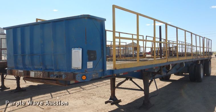 image for item GR9255 2001 Utility Trailer flatbed trailer