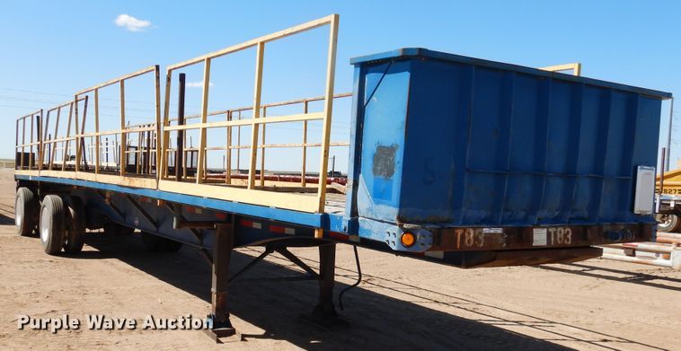 image for item GR9255 2001 Utility Trailer flatbed trailer