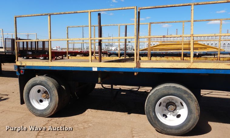 image for item GR9255 2001 Utility Trailer flatbed trailer