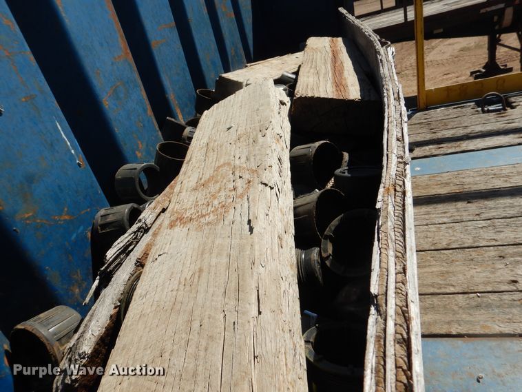 image for item GR9255 2001 Utility Trailer flatbed trailer