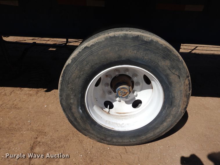 image for item GR9255 2001 Utility Trailer flatbed trailer