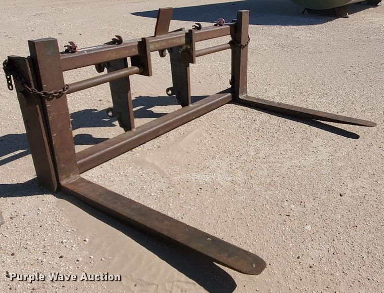 image for item GR9261 Arrow pallet forks