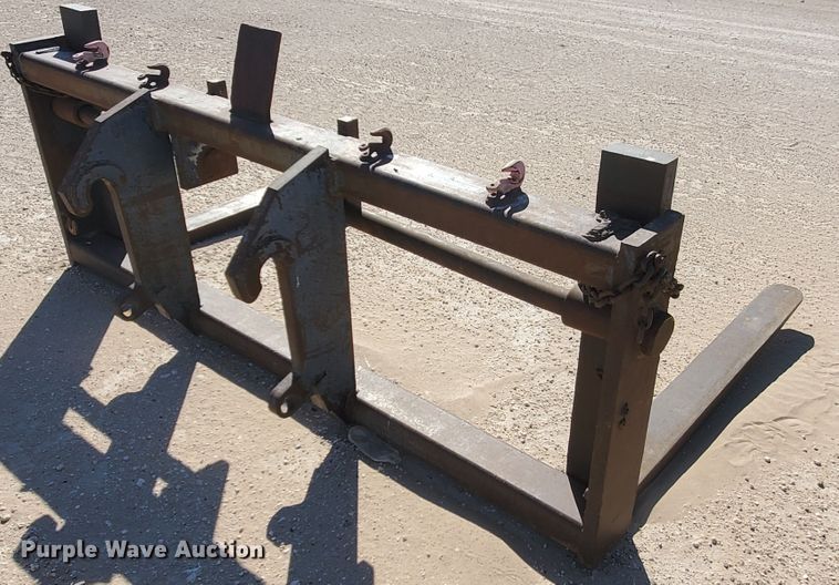 image for item GR9261 Arrow pallet forks