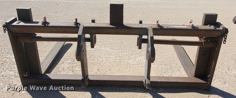 image for item GR9261 Arrow pallet forks