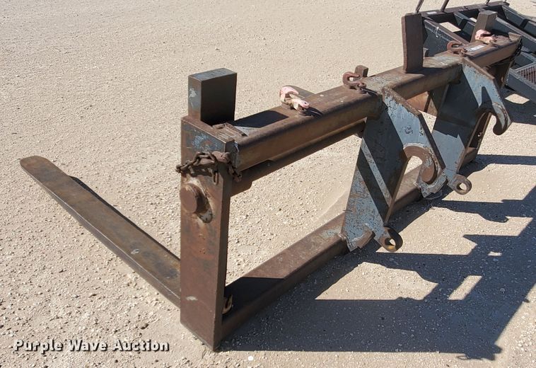 image for item GR9261 Arrow pallet forks