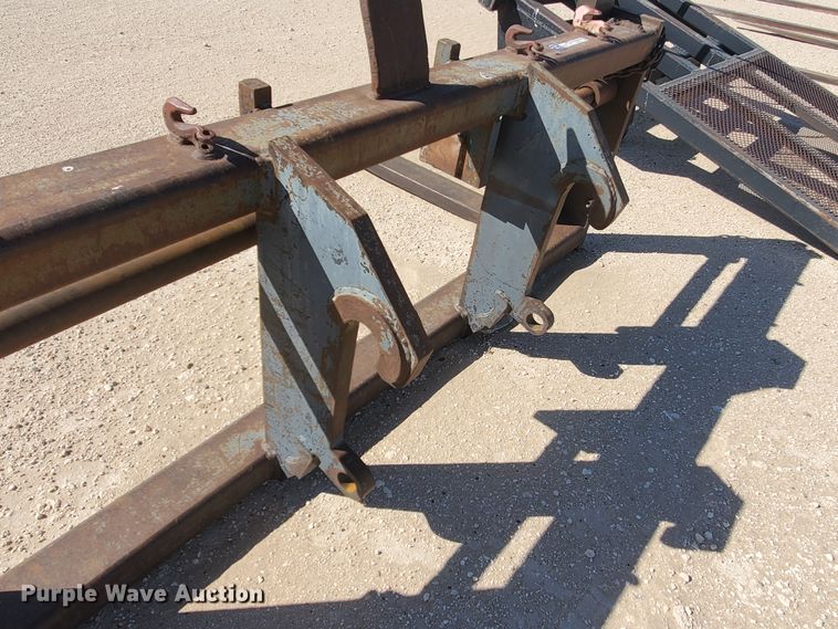 image for item GR9261 Arrow pallet forks