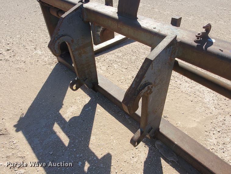 image for item GR9261 Arrow pallet forks