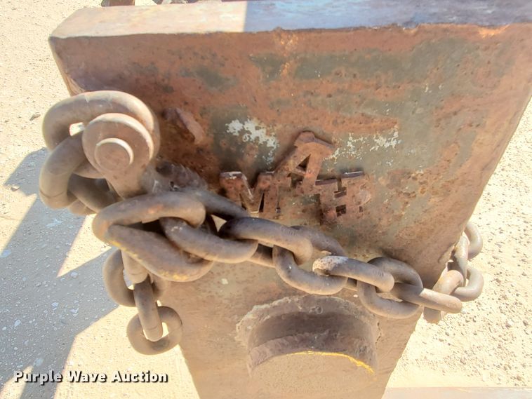 image for item GR9261 Arrow pallet forks