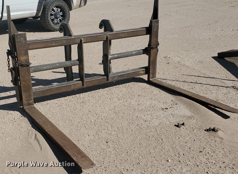 image for item GR9263 Pemberton 7636CAT914GIUF forks