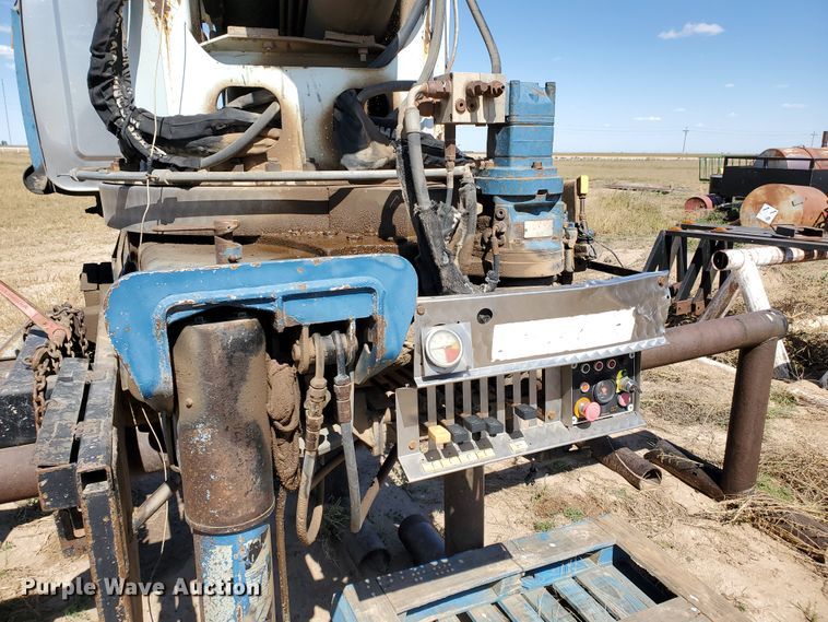 image for item HO9594 Cormach 38000-E6 knuckle boom crane