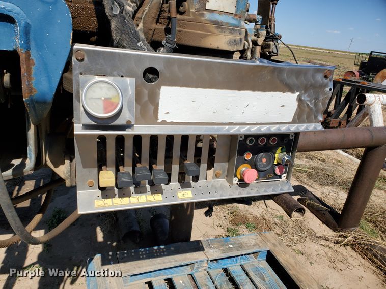 image for item HO9594 Cormach 38000-E6 knuckle boom crane