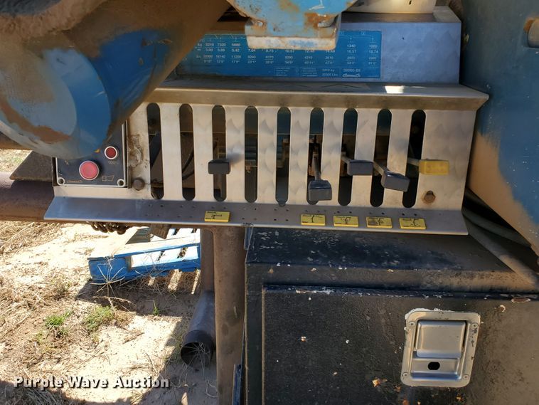 image for item HO9594 Cormach 38000-E6 knuckle boom crane