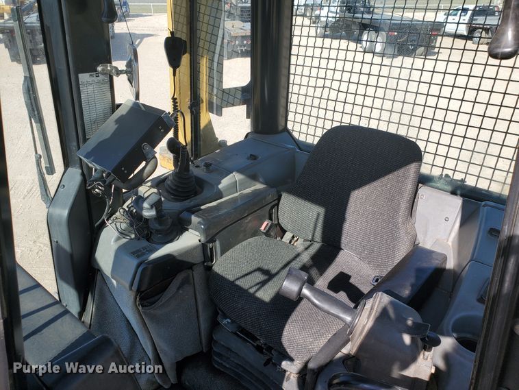 image for item HO9597 2007 Caterpillar D6N XL  dozer