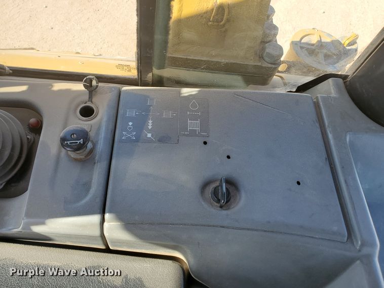 image for item HO9597 2007 Caterpillar D6N XL  dozer