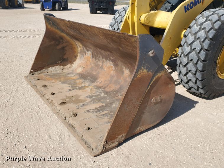 image for item HO9599 2006 Komatsu WA320-5L  wheel loader