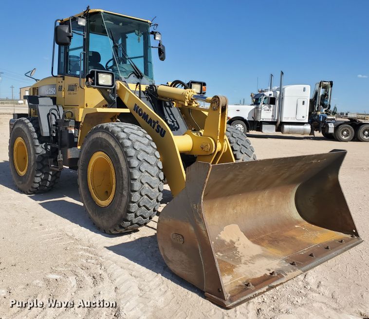 image for item HO9600 2008 Komatsu WA250-6  wheel loader