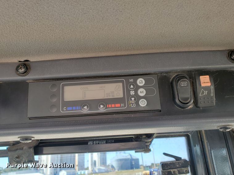 image for item HO9600 2008 Komatsu WA250-6  wheel loader