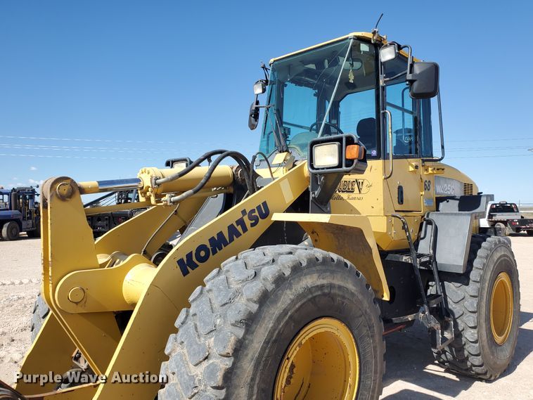 image for item HO9600 2008 Komatsu WA250-6  wheel loader