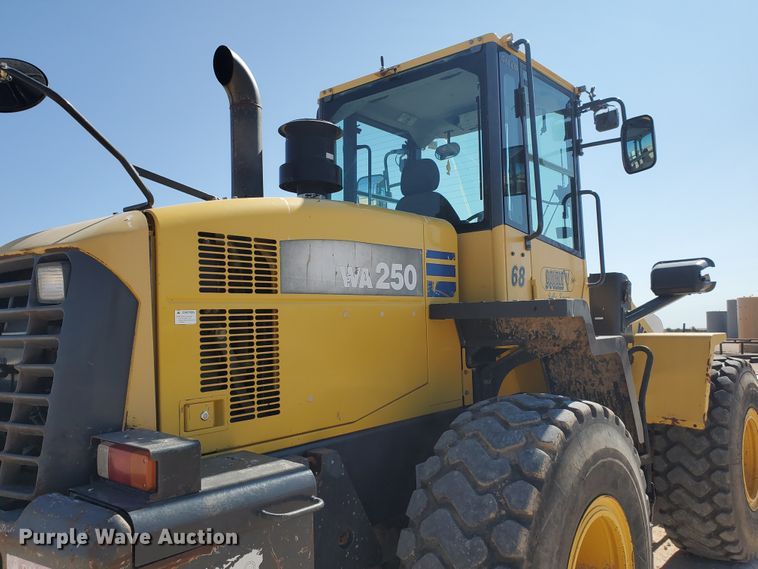 image for item HO9600 2008 Komatsu WA250-6  wheel loader