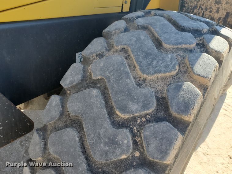 image for item HO9600 2008 Komatsu WA250-6  wheel loader